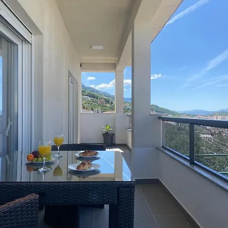 Апартаменти Apartments Vujcic