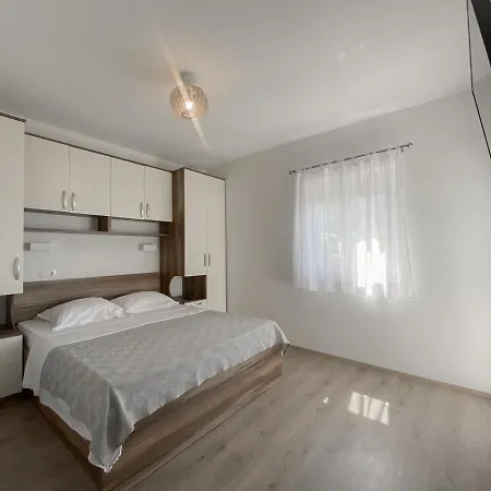 Apartments Vujcic Makarska